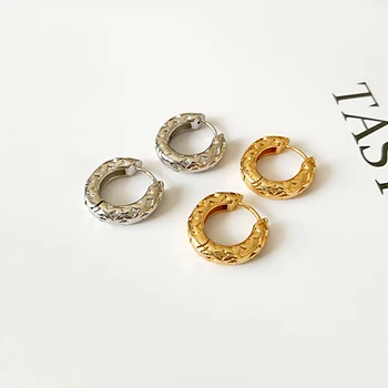 

Peri'sBox 2019 Fashion Gold Textured Hollow Hoop Earrings Geometric Pattern Carving Hoop Earrings Stylish Women Earrings Hoops