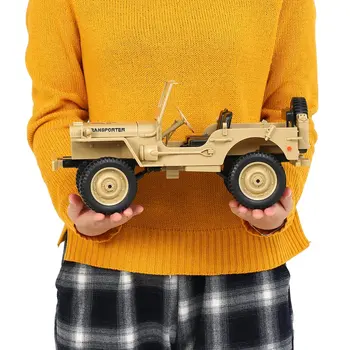 

JJR/C Q65 1:10 RC 2.4G Convertible Remote Control Light Jeep Four-wheel Drive Off-road Military Truck Climbing Car Toys