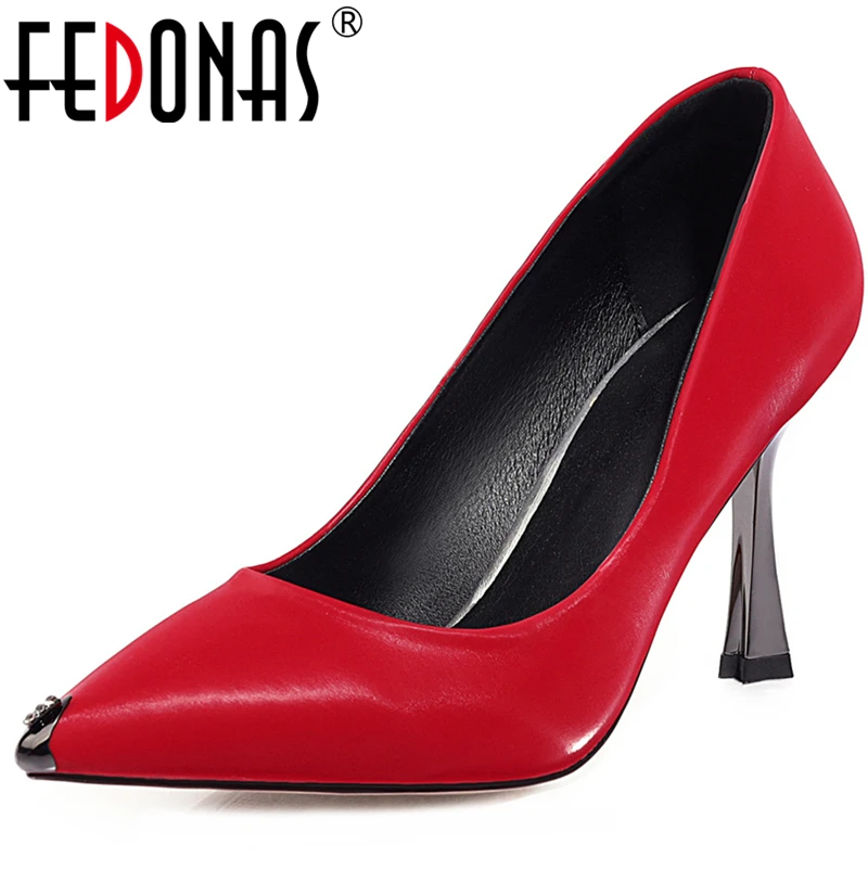 

FEDONAS 2020 New Fashion Sexy Women Wedding Party Pumps Metal Rhinestone Pointed Toe Strange Heel Shallow Slip-On Shoes Woman