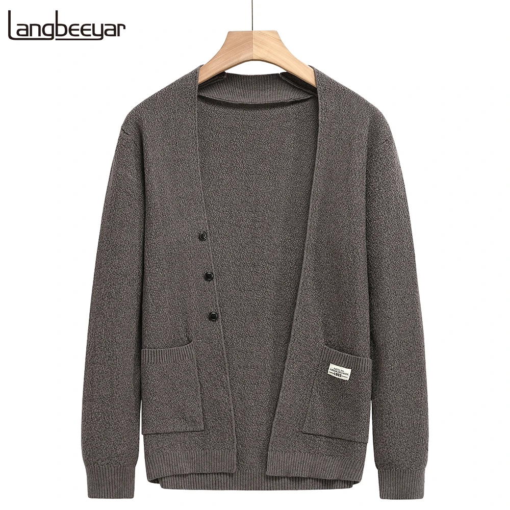 2020 High End Designer New Autum Winter Brand Fashion Knit Mens Button Cardigan Sweaters Cute Casual Men Coats Jacket Clothing 2020 High End Designer New Autum Winter Brand Fashion Knit Mens Button Cardigan Sweaters Cute Casual Men Coats Jacket Clothing
