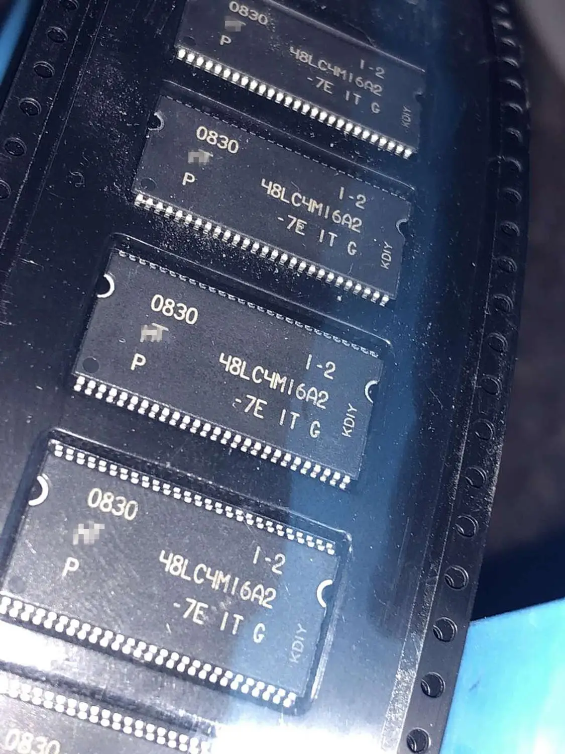 MT48LC4M16A2P-7E его