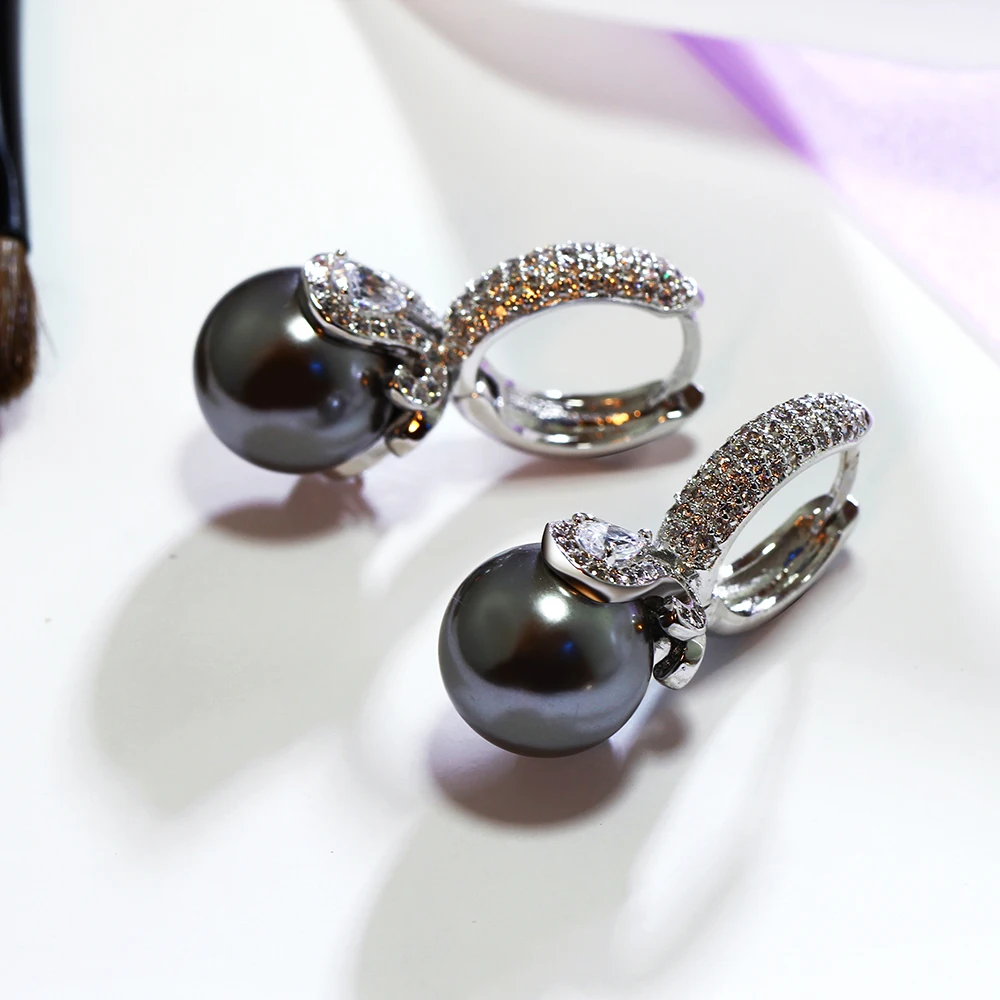 grey pearl earrings (2)