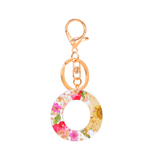 Dried Flower Letter Keychain Creative Colorful 26 English Letter Initial Resin Handbag Keyring Accessories For Women