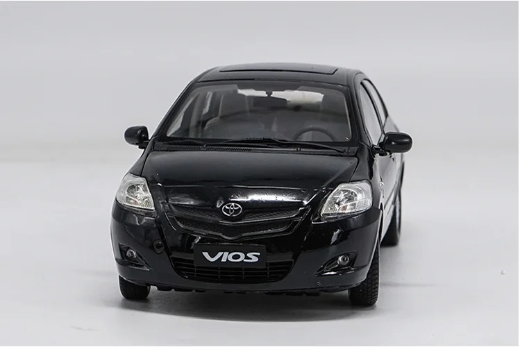 Оригинальные заводские литые под давлением 1/18 Vios синий седан литые под давлением металлические классические модели игрушечных автомобилей для подарка, коллекция