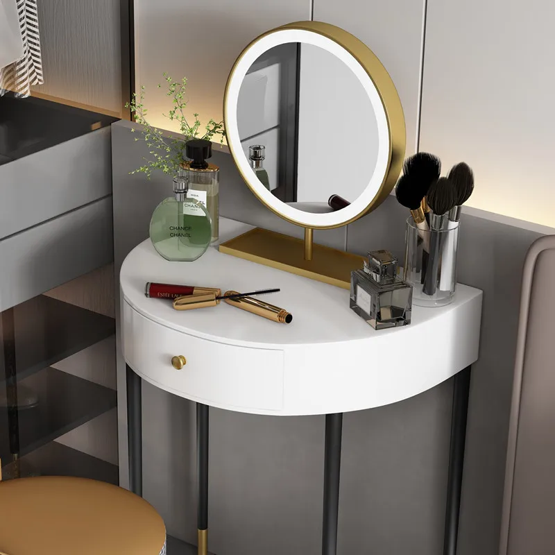 Slide image 3a9d15b30f874176b9e33c38ab156d25