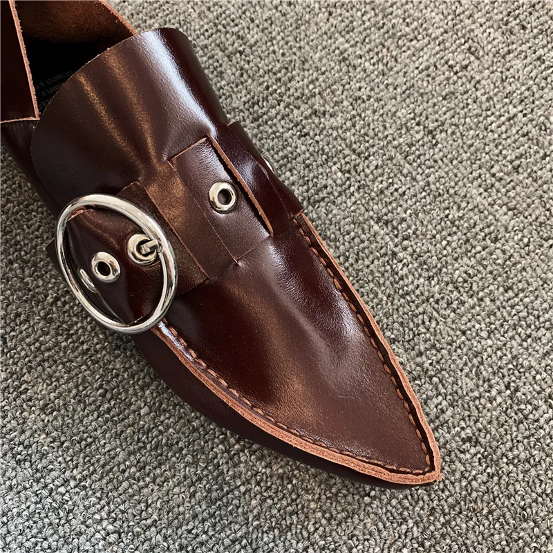 Женская обувь на плоской подошве в стиле ретро с металлическими пряжками и острым носком; обувь на плоской подошве для Досуг женская обувь zapatos mujer; женская обувь ручной работы на плоской подошве из натуральной кожи