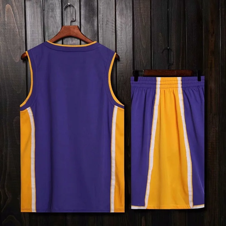 9218786009_1861772048