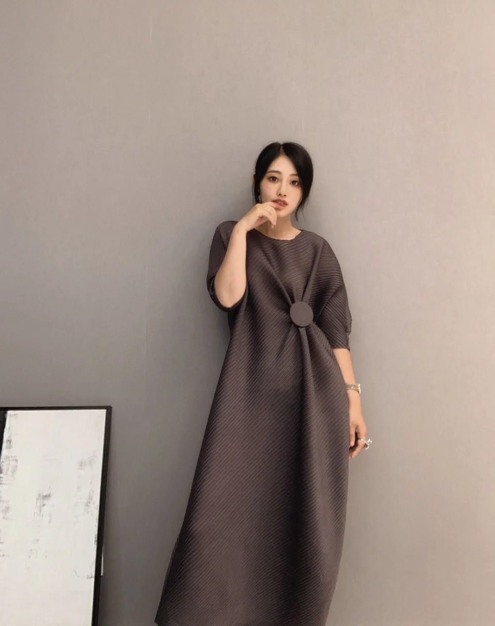 Miyake модное платье на запястье с коротким рукавом, с блестками, с круглым вырезом, со складками, на пуговицах, прямое платье