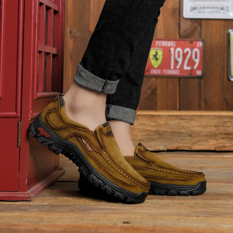 New Style Men Outdoor Large Size Dull Polish Cowhide Hiking Shoes Men Anti-slip Damping Wearable Low Top Hiking Shoes