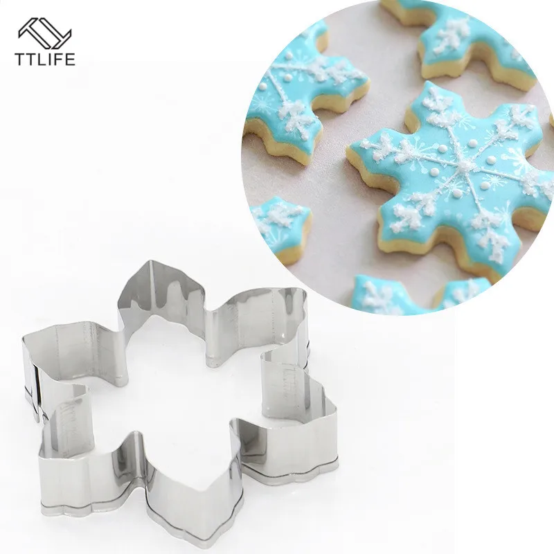 

New Stainless Steel Biscuit Mould snowflake Shape Fondant Chocolate Cake Embossing Stencil Mold Biscuit Cute Mold Baking Tool