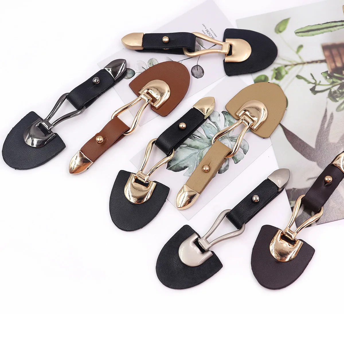 버튼 모노폴리 윈드 브레이커 코트 버튼 하이 엔드 가죽 금속 버클 스웨터 코트 윈드 브레이커 벨트 가죽 버클 P33