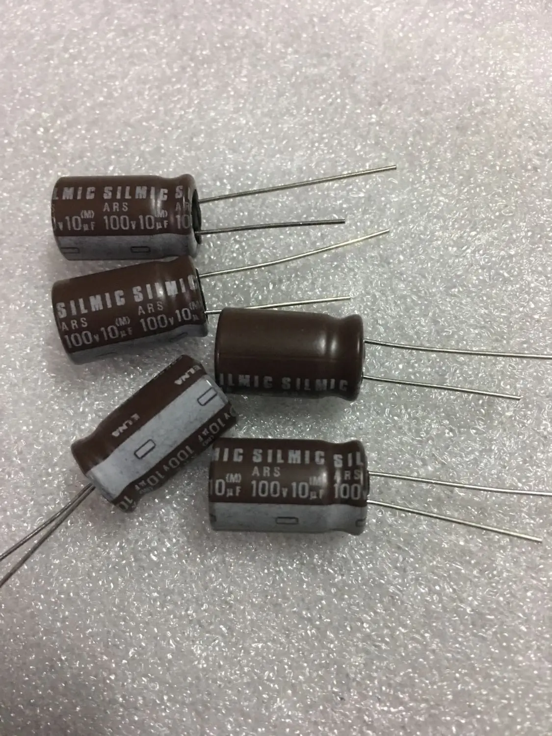30pcs 20pcs ARS 10UF 100v ELNA SILMIC tonic audio capacitor 100V10UF 10