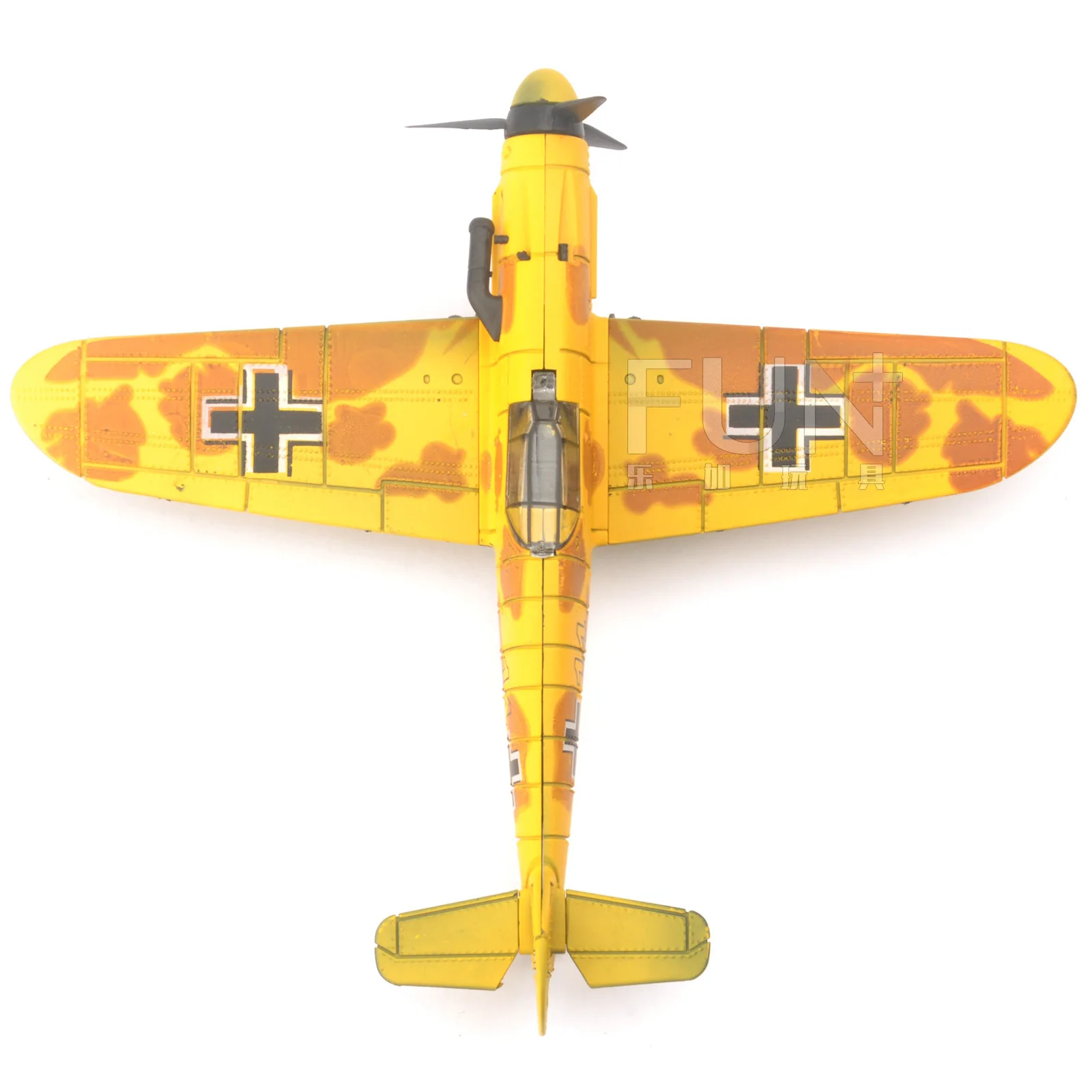 22cm 4D Diy Toys Fighter Assemble Blocks Building Model Airplane Military Model Arms WW2 Germany BF109 UK Hurricane Fighter diy house kits Model Building Toys