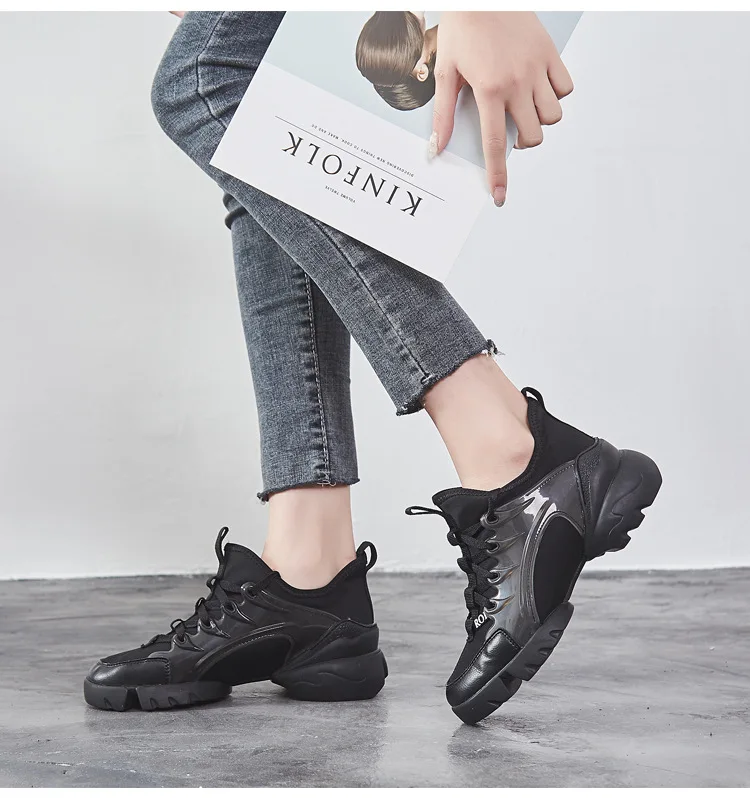 new hot sports running shoes Outdoor Lace-up Breathable Lightweight Sneakers Women Comfortable Athletic Shoes E31-100