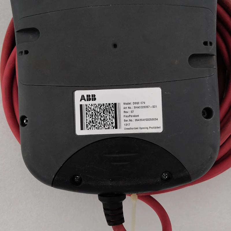 ABB DSQC 679 3HAC031683-001 робот обучающий аппарат(гарантия качества и цена договорная