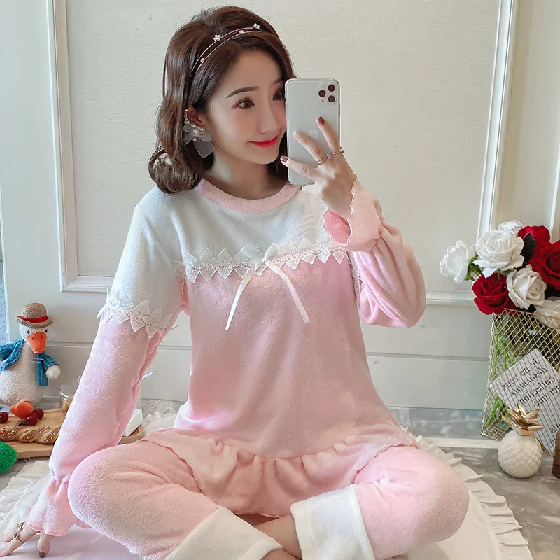 

Autumn & Winter Lace Flannel Women's Princess Style Lace Color Block Long Sleeve Pajamas Tracksuit Multi--Selectable