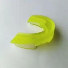 Мундгард зубы Защита для взрослых детей Бокс тхэквондо Санда Бесплатные боевые спортивные зубы