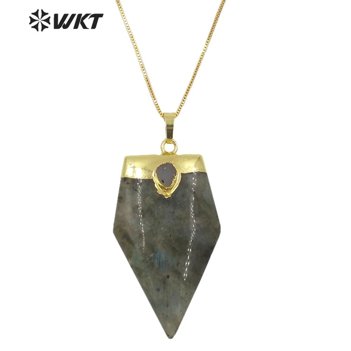 

WT-N970 Wholesale Custom Natural Labradorite Stone Pendant Necklace With Druay Pave On Gold Cap For Unique Shape Jewelry Arrived