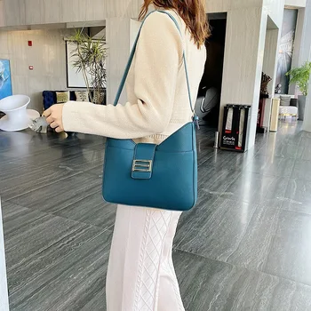 

Women's Bag New Women's Single Shoulder Bag Autumn and Winter 2019 Simple Solid Color Pu Messenger Bag Purses and Handbags