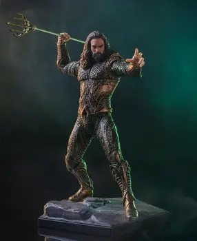 

23cm Movie super hero Aquaman Arthur Curry Lighthouse keeper statue PVC figure collection model home decoration kids gift