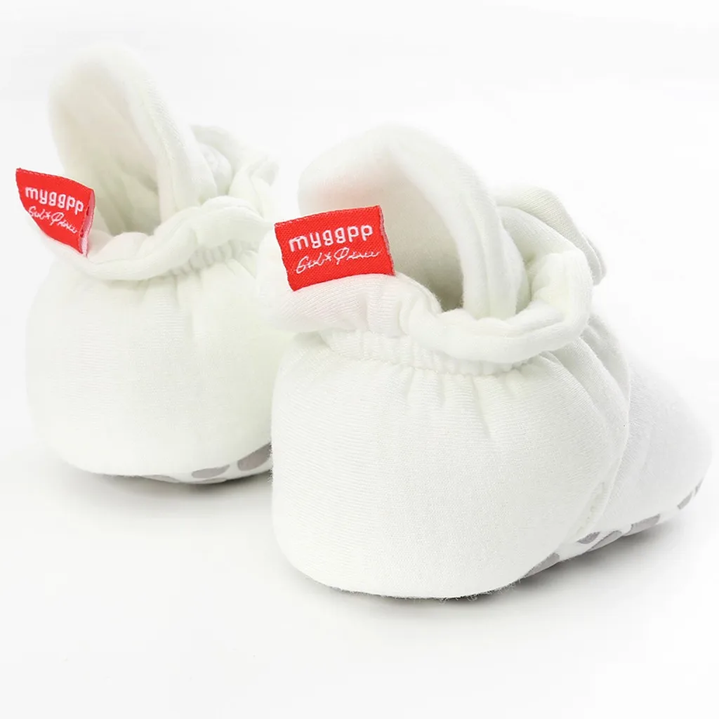 Новые детские ботинки для новорожденных девочек г. Модная хлопковая теплая мягкая плюшевая обувь повседневные однотонные зимние ботинки мягкая обувь для кроватки Зимние ботиночки