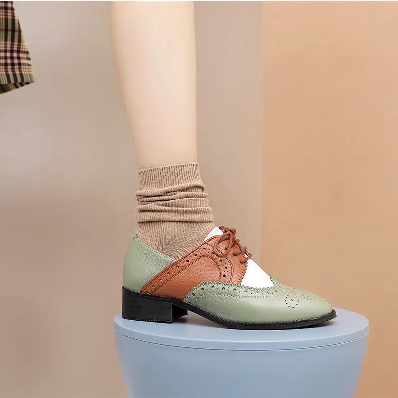 Spring 2020 New Genuine Leather Lace-Up College Women's Brogues Shoes Vintage Carved Single Oxford Shoes For Woman Plus Size 43 (35)