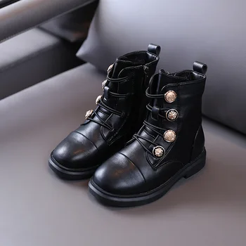 

Children's shoes 2020 winter new Metal botton Retro children Martin boots Warming cotton girls boots soft sole leather boot
