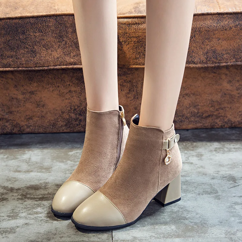 

Round Toe PU Fashion Women Ankle Boots Crystal Buckle Platform Vintage Chelsea Boots Solid Zip Square Heel Casual Big Size Shoes