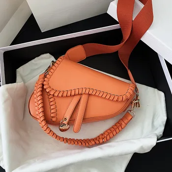 

2020 New Woven Gunslinger Pillow Bag Clan Style One-shoulder Messenger Female Crossbody Bag Factory Direct Sales