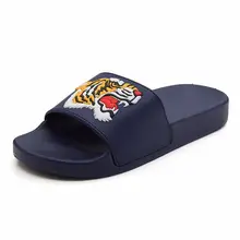 Мужские летние шлепанцы; повседневные сандалии; Мягкие Шлепанцы для отдыха с вышивкой; Eva; массажные пляжные шлепанцы; водонепроницаемая обувь; мужские сандалии; вьетнамки