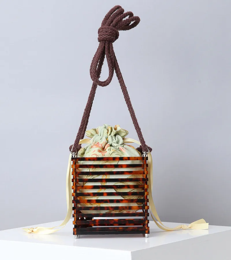 11264714764_1508568026