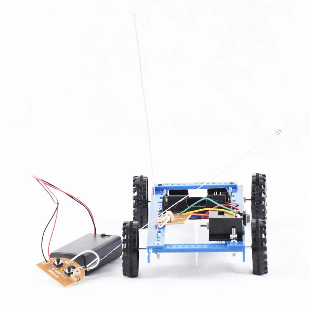 Модель сборных игрушек Diy креативное производство четырехколесный автомобиль 004 материал посылка