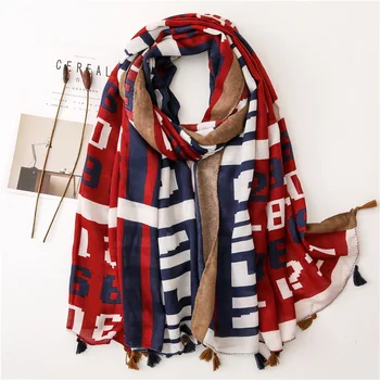 

2020 tourism new Autumn and winter women Luxury quality cotton material scarves Fashion Multicolor print seaside sunscreen shawl