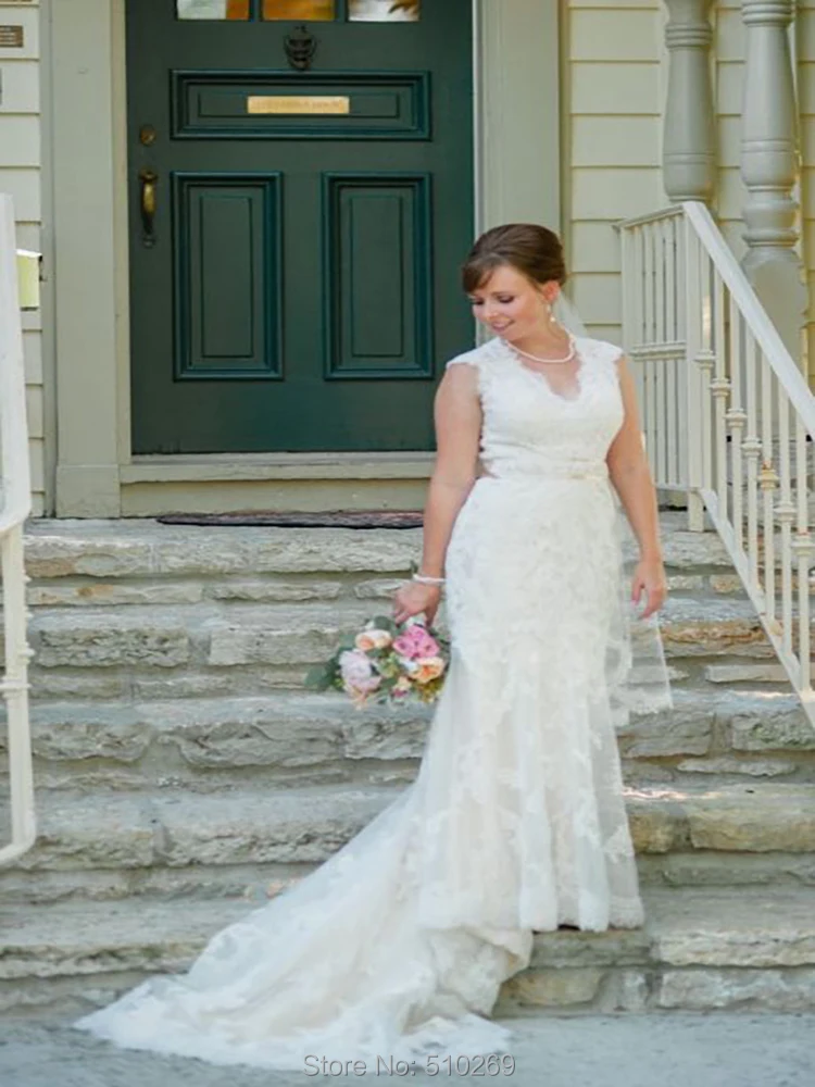 

Gorgeous Wedding Gown A Line Capped Sleeve Keyhole Back Bridal Gown Wedding Dresses Lace Overlay Custom-made