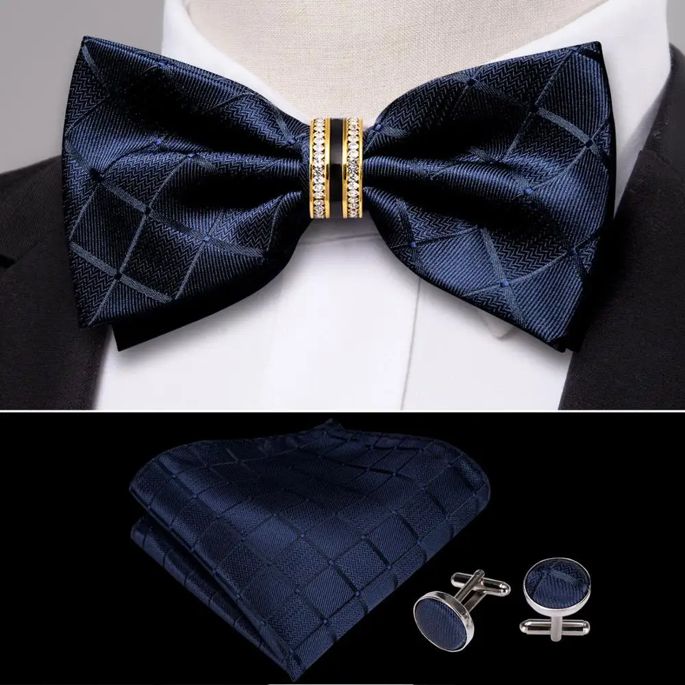 

Navy Plaid Silk Pre-Bow Tie For Men Wedding Accessorie Adjustable Butterfly Handky Removable Diamond Ring Set Barry.Wang
