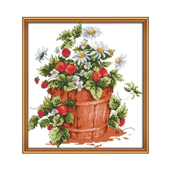 

Strawberry Chinese Cross Stitch Kits 14CT 11CT Counted Printed Canvas Stitches DIY Handmade Embroidery DMC Thread Needlework Set