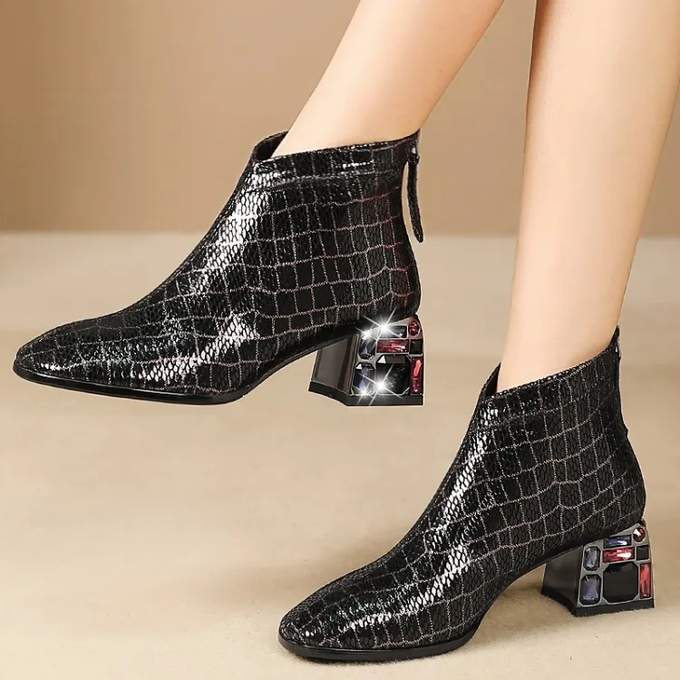 MLJUESE/ г.; женские ботильоны из овечьей кожи; Цвет Черный; женские зимние ботинки на высоком каблуке с квадратным носком, украшенные кристаллами; размеры 42