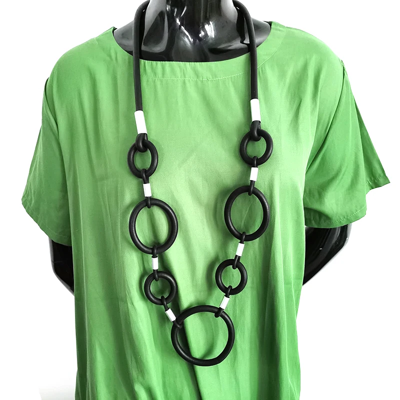 

YD&YDBZ 2020 New Pendant Necklace Handmade Circle Bohemia Style Sweater Necklaces Women Rubber Jewelry Party Clothes Accessories