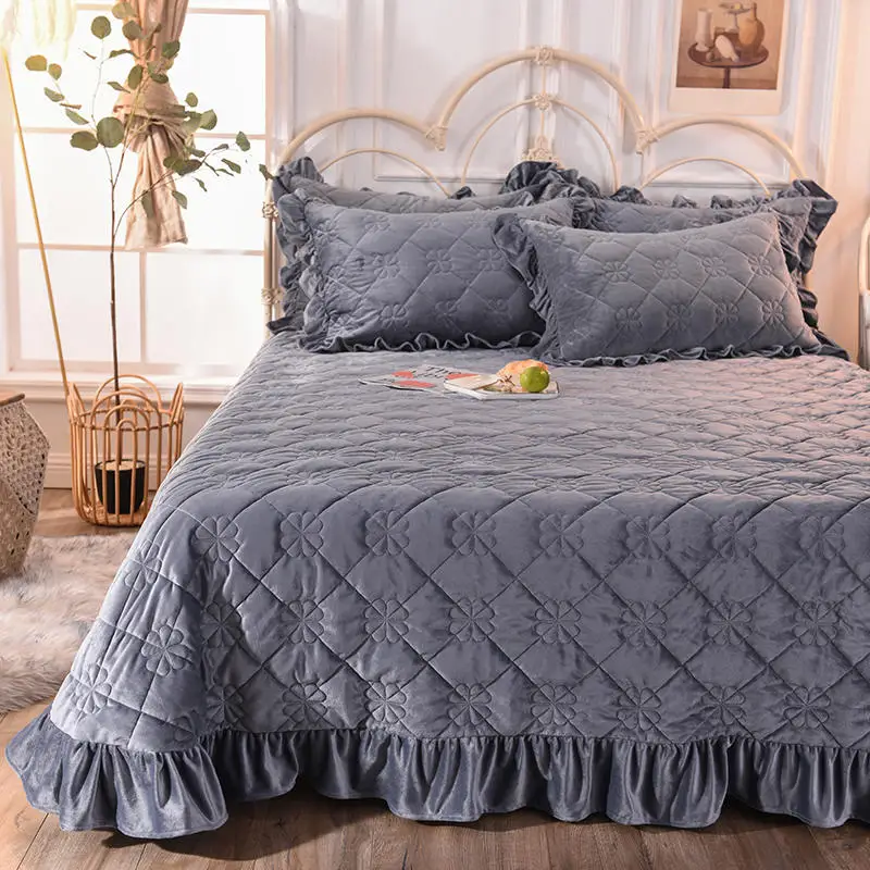 new Warming and Thickening Crystal Velvet Bedspread Fitted Sheet Pillowcases 2/3pcs Pure color Quilting Bedding