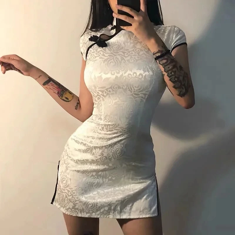 Traditional Sexy Chinese Dresses 