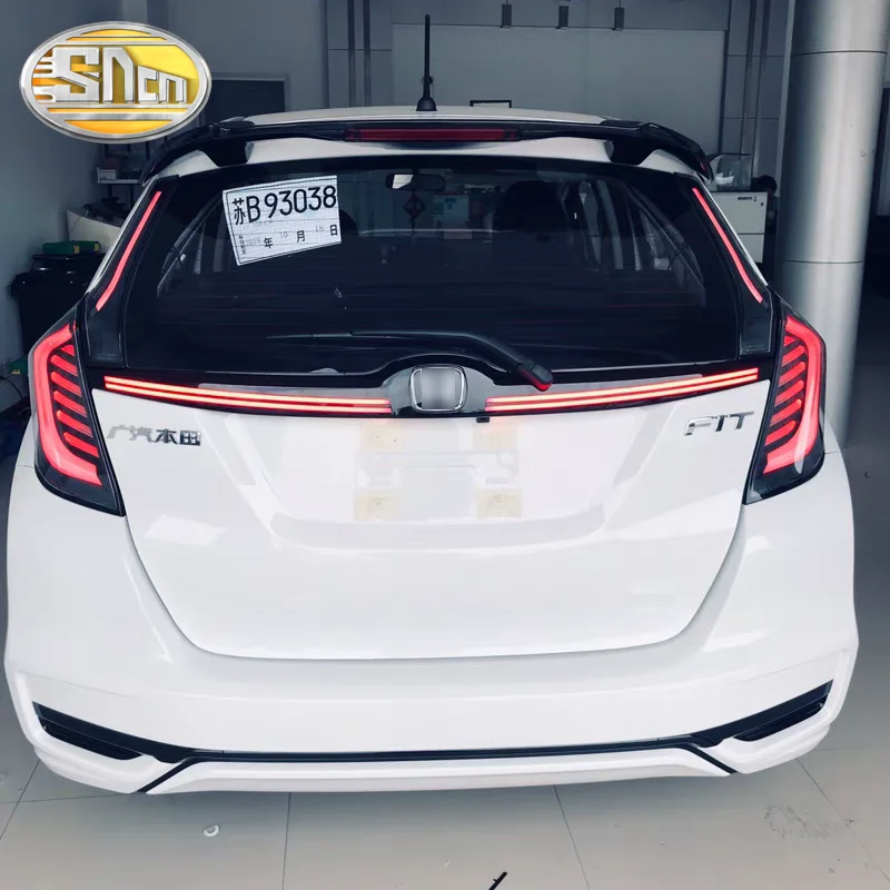Светодиодный светильник на задний багажник s для Honda Jazz Fit~, светильник для вождения+ тормозной светильник+ движущийся указатель поворота