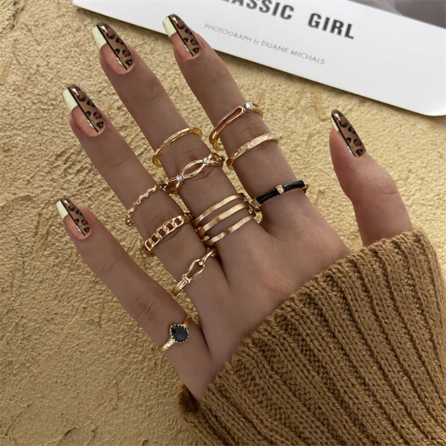 Gothic Heart Ring Set for Women Black Dice Vintage Hip-Hop Silver Plated Retro Rhinestone Charm Butterfly Finger Jewelry