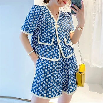 

2020 Autumn Blue Vintage Korean Two Piece Sets Women Short Sleeve Cardigan + Wide-legged Shorts Suits Outfits Women Clothes