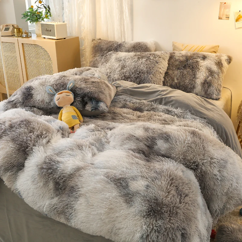 Cozy Faux Fur Bed Linen