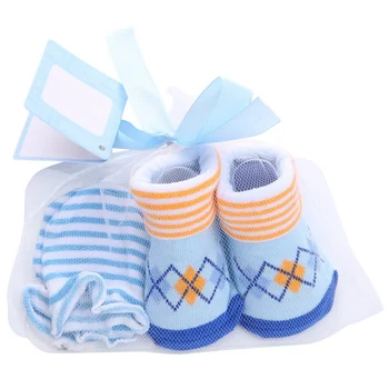 

Baby Boy Cute Bibs Gloves Set New Casual Newborn Baby Striped Polka Dot Non-Slip Cotton Mid Stockings And Gloves Set