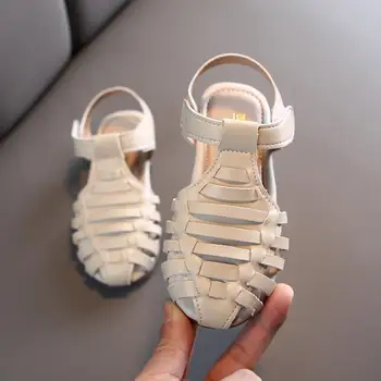 

Round Toe Girls Roman Sandels Kids Beach Shoes Soft Leather Woven Anti Slip Rubber Outdoor Summer Sandals B2