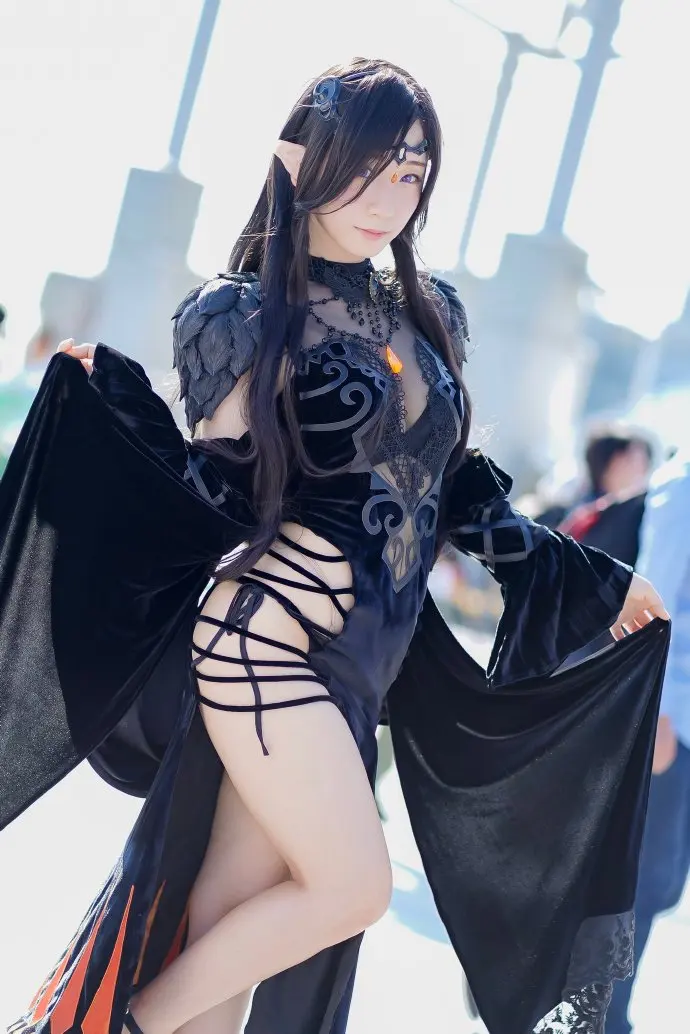 日本人气coser伊织萌，c96漫展上cosplay手游魅惑角色_图片 No.3