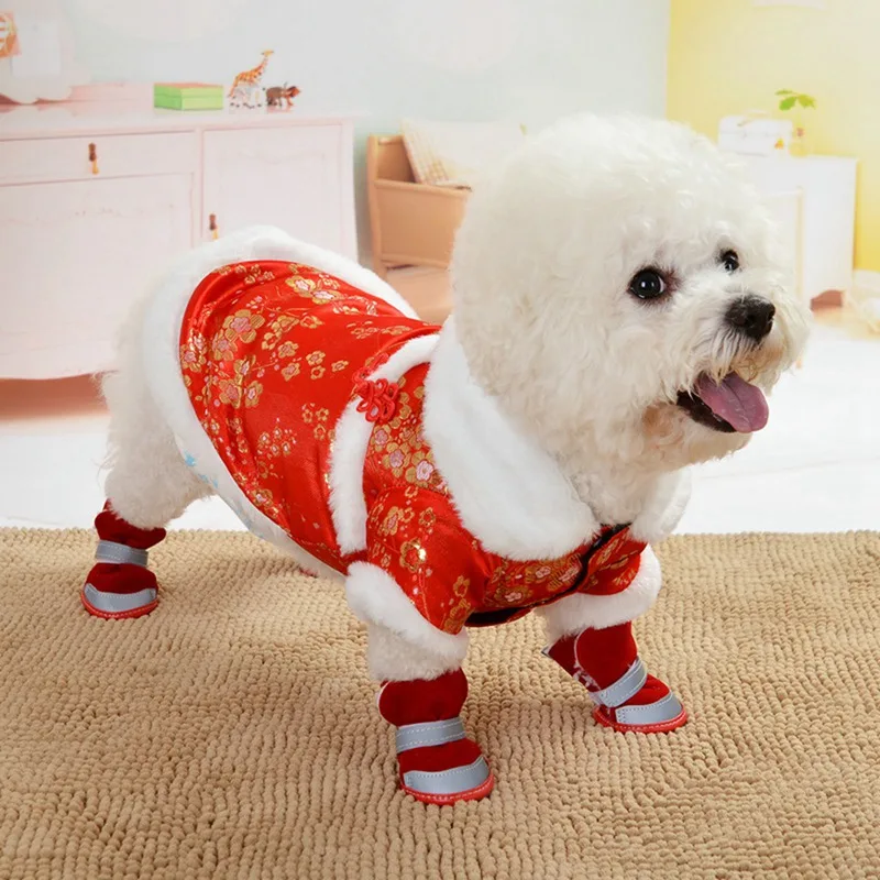Красное домашнее животное Ципао шелковая хлопковая зимняя одежда для собак для домашних животных на год пальто для собак костюм для щенков пуховик для собак