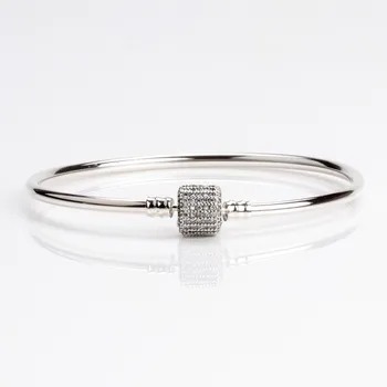 

Original 925 Sterling Silver Sparkling Round With Classic Crystal Button Pan Bracelet Fit European Charm Bracelets Women Jewelry