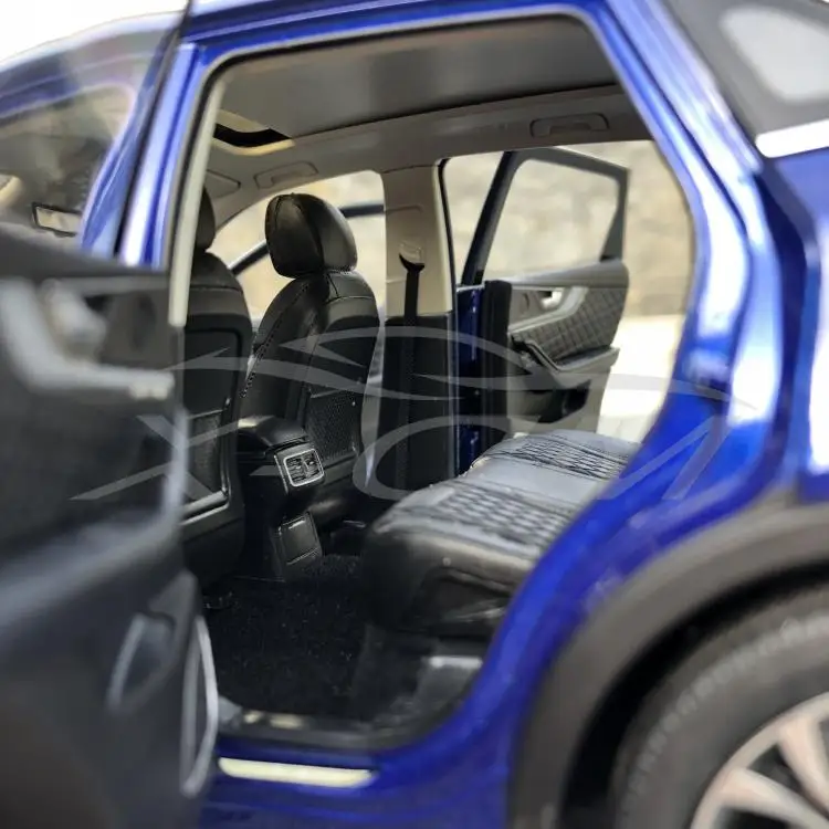 Литая под давлением модель автомобиля век Дракон Hongqi HS5 SUV 1:18(синий)+ маленький подарок